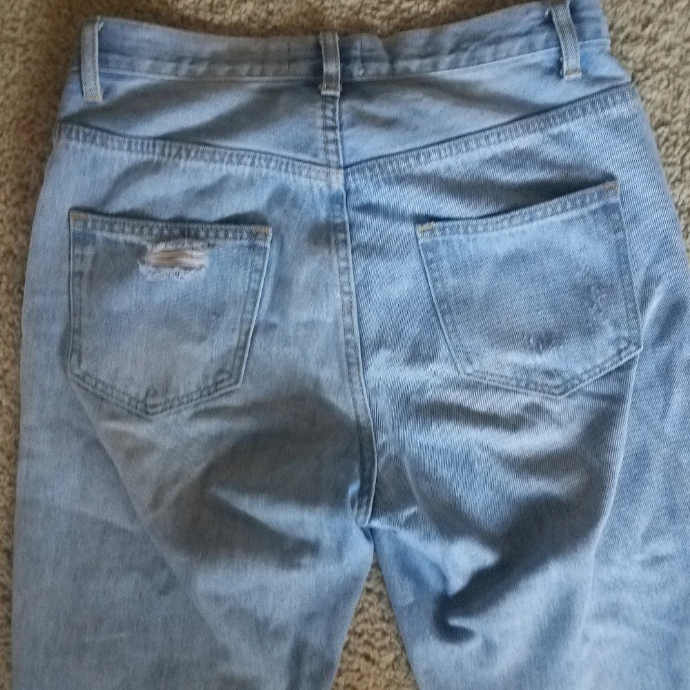 Lightwash Boyfriend Jeans - Picture 2 of 3